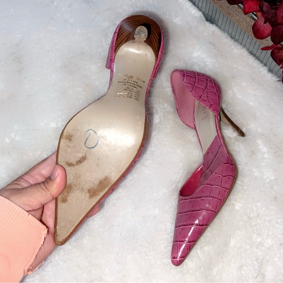 BAKERS Crump Pink Croc Leather Heel - Picture 5 of 8
